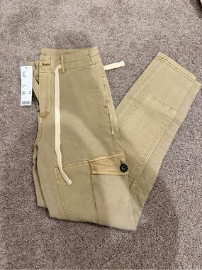 Urban Outfitters NWT Khaki Cargo Pants